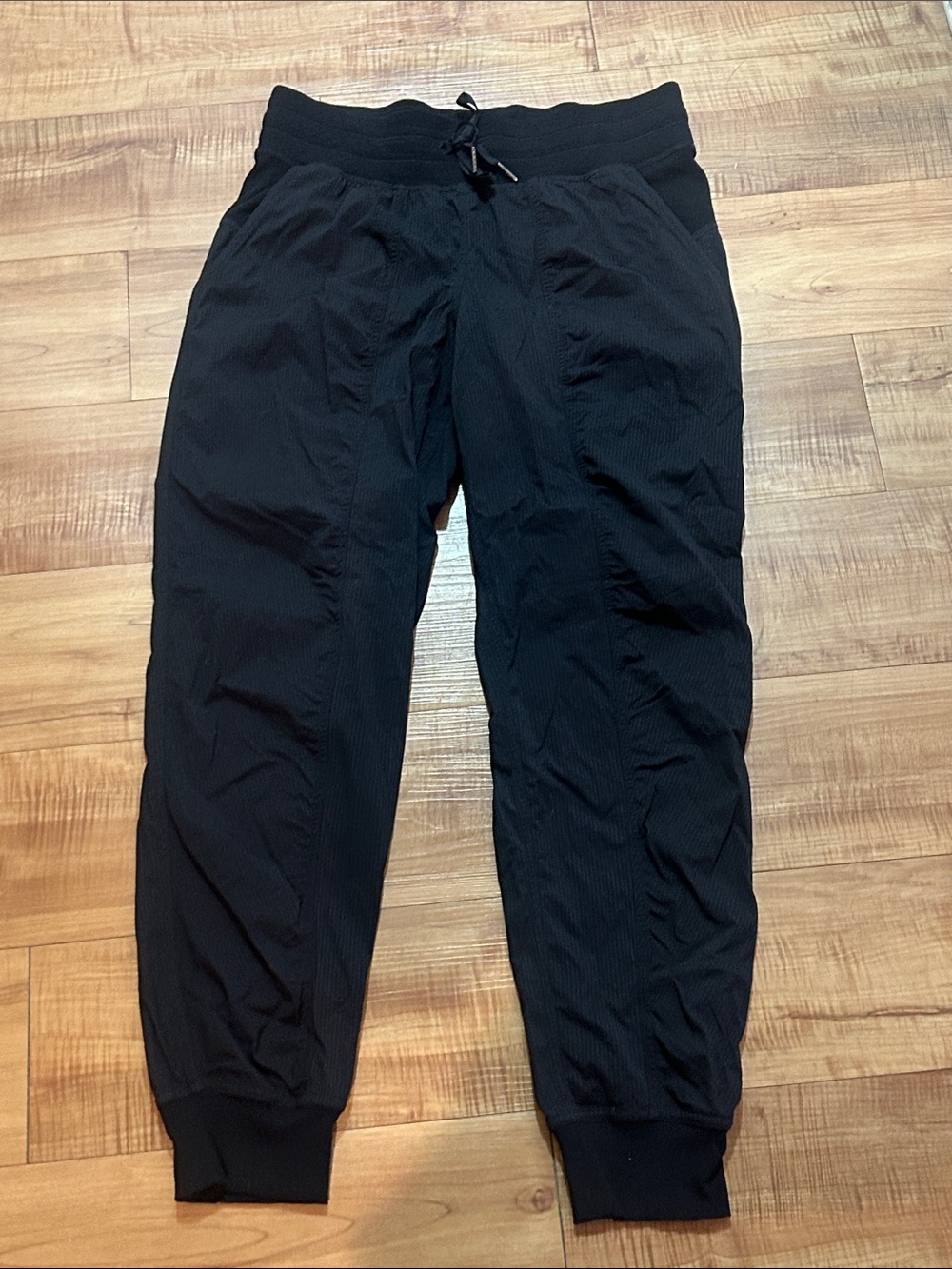 Women’s LULULEMON Black Jogger Studio Pants size 8
